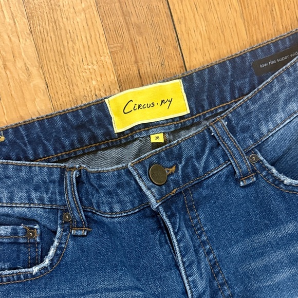 Circus NY Sam Edelman Low Rise Super Wide Leg Distressed Jeans Size 28 - Picture 4 of 8